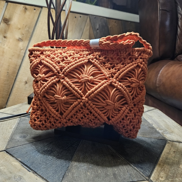 Sunset Orange Knit Macrame Purse Coastal Boho Chic Tassel Crossbody Purse - Picture 4 of 6